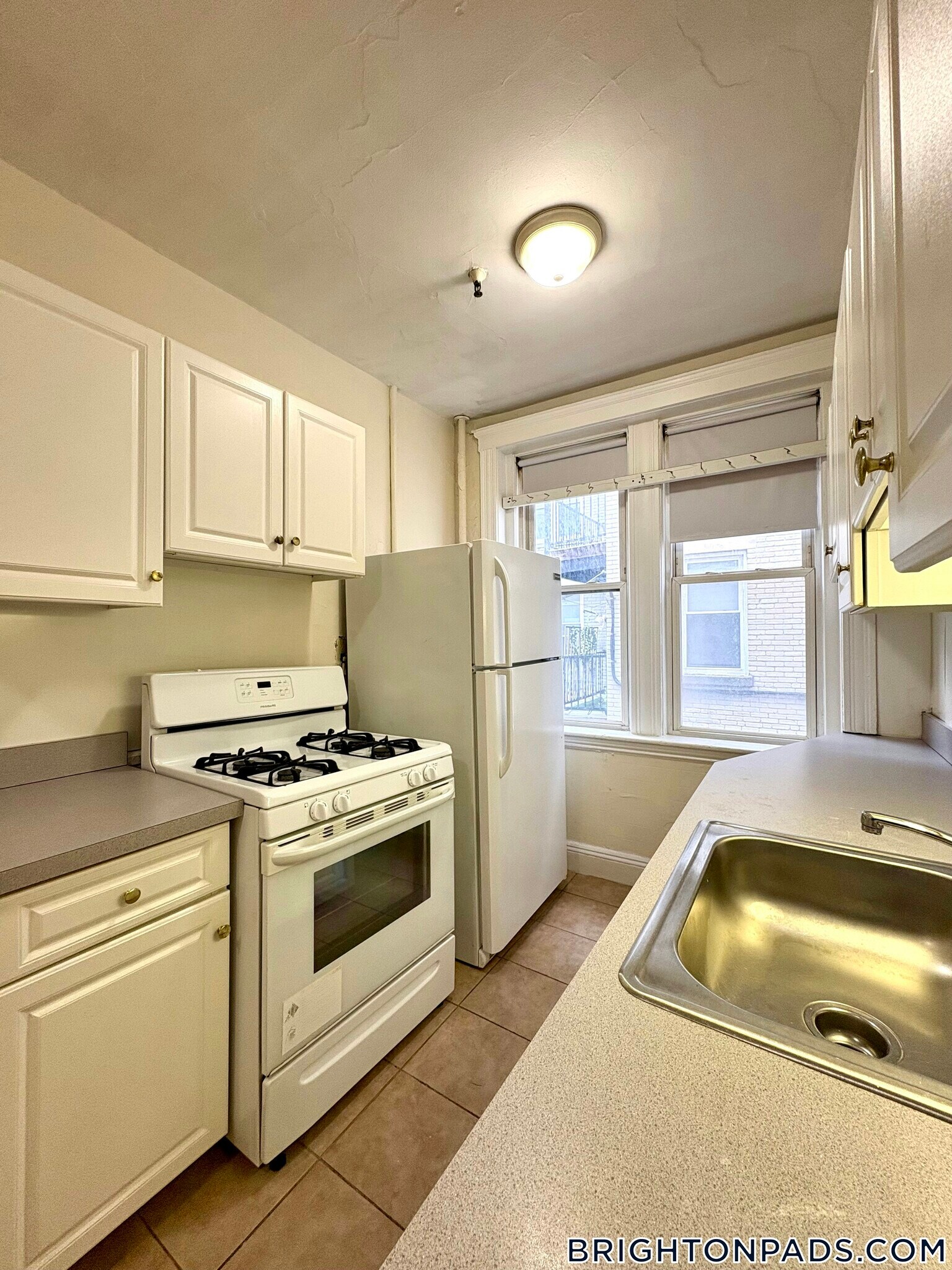 Building Photo - 131 Washington St