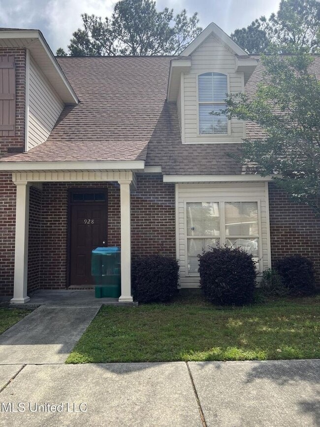 Primary Photo - 928 Jefferson Dr