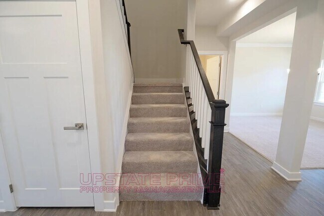 Building Photo - 312 Fairfield St