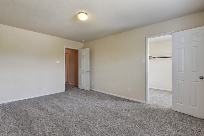 Building Photo - 3223 Zephyr Glen Way