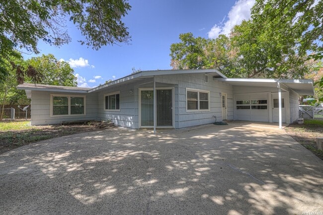 Building Photo - 146 Cardinal Dr