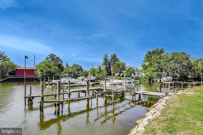 Building Photo - 8349 Bear Creek Dr
