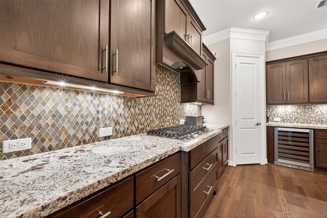 Building Photo - 32607 Wingfoot Cir
