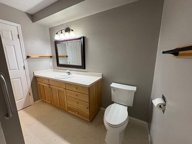 Building Photo - 20 Ruder View Ct