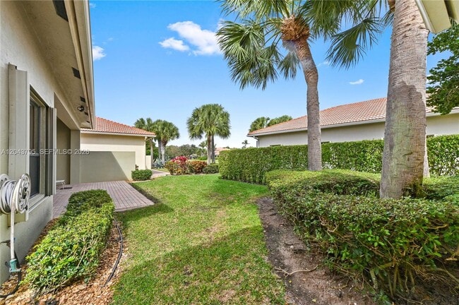 Building Photo - 6823 Fabiano Cir