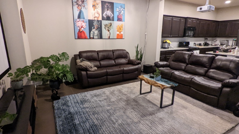 Building Photo - 1605 Arcilla St