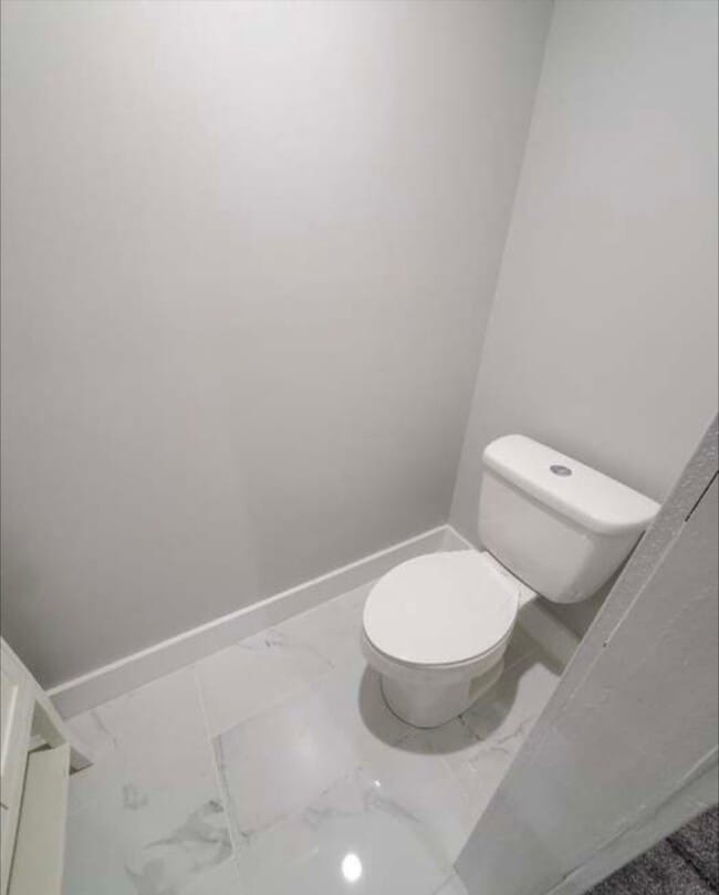 Building Photo - 5425 Catharine St