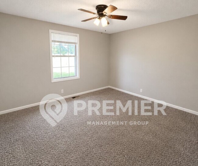 Building Photo - 1611 Hartsville Pike