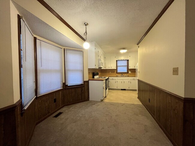 Building Photo - Spacious 2BR, 2.5BA Townhome Near NCSU! LEASE NOW FOR ONE MONTH FREE!