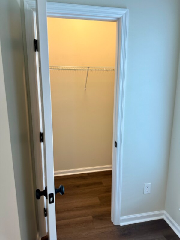 Building Photo - 1100 Kinsey Dr SE