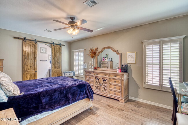 Building Photo - 13102 Cozy Cove Ave