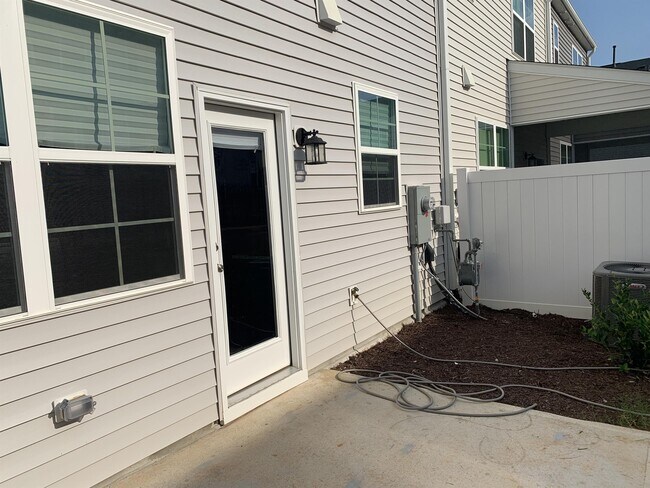 Building Photo - 6323 Andante Ave
