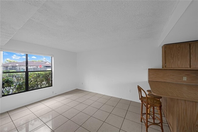 Building Photo - 15070 SW 49th Ln