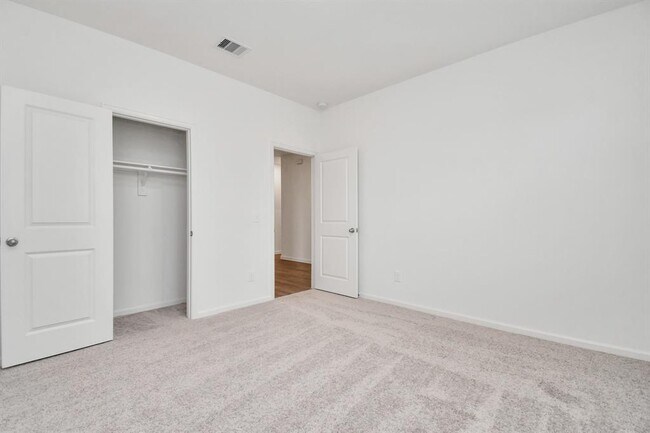 Building Photo - 5903 Grantgrala Dr