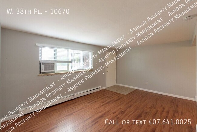 Building Photo - W. W 38th Pl