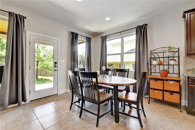 Building Photo - 16005 Cinca Terra Dr