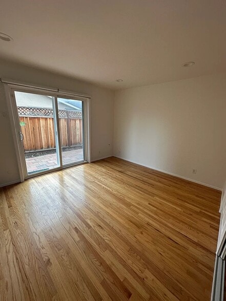 Building Photo - 575 Modoc Ct