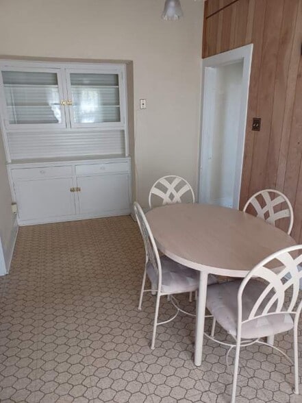 Building Photo - 618 W Buffalo St