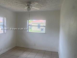 Building Photo - 2561 NW 14th Ct