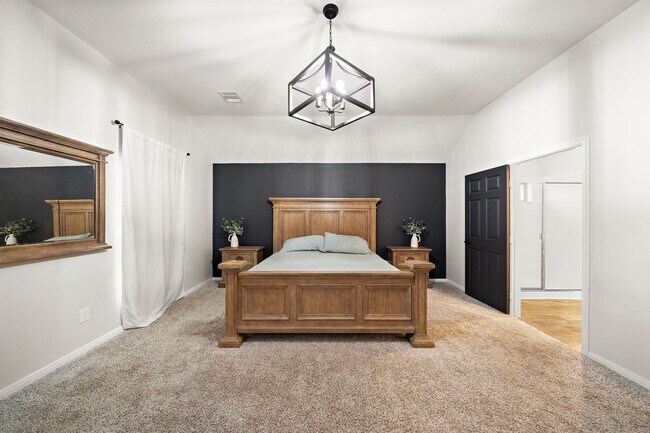 Building Photo - 3304 Patagonia St