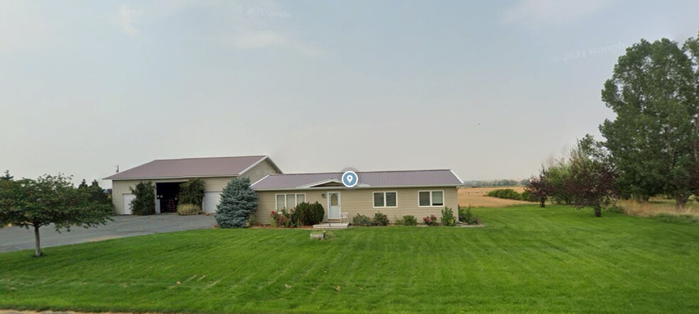 Building Photo - 3630 Lilly Rd