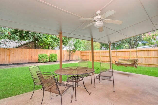 Building Photo - 4418 Ringrose Dr