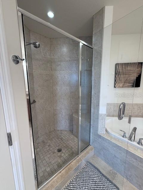 Building Photo - 7710 Lake Vista Ct