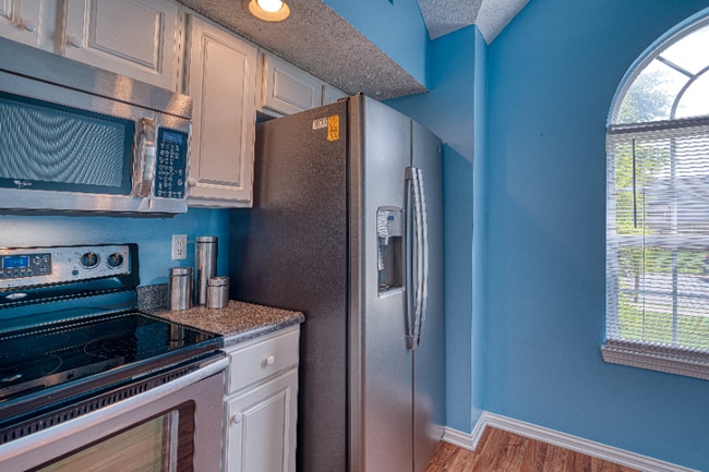 Building Photo - 5819 River Walk Cir