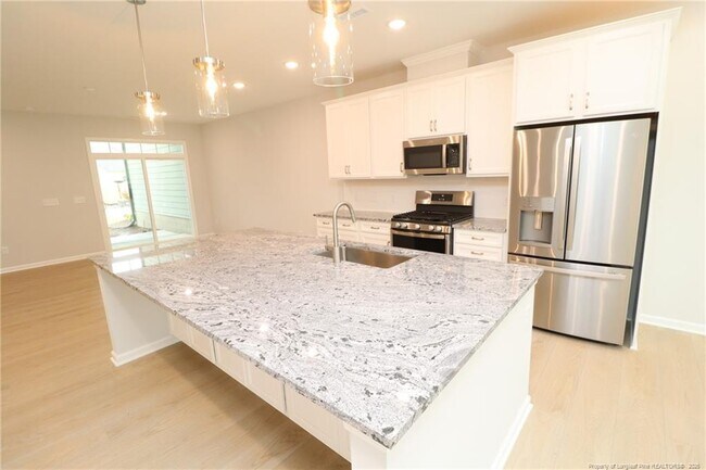 Building Photo - 3131 Cathedral Comb Dr