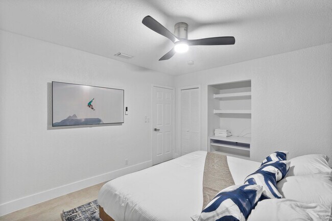Building Photo - 3721 N 55th Ave