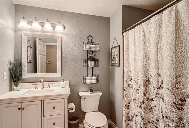 Building Photo - 9451 Ashbury Cir