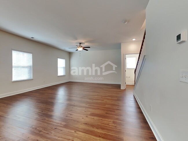 Building Photo - 107 Cooper Dr