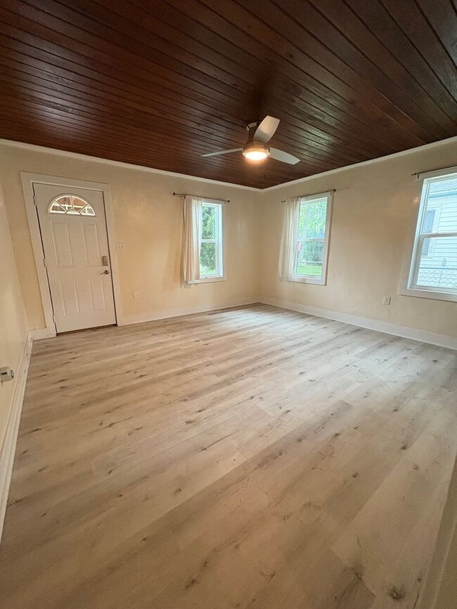 Building Photo - 810 Citrus Ave
