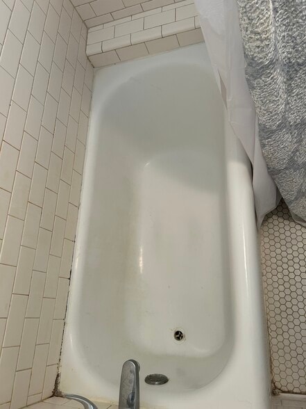 Building Photo - 61 16th St NE