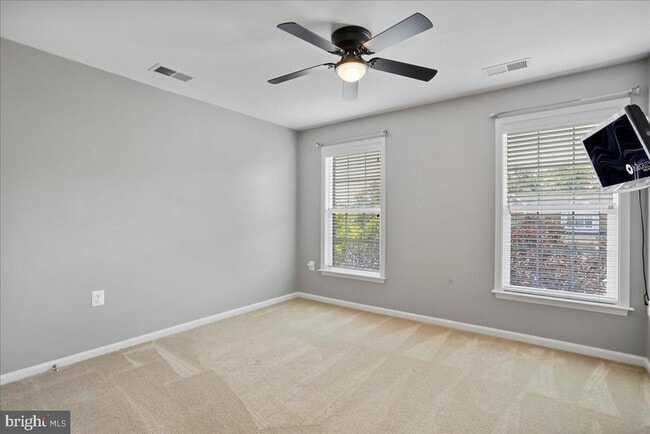 Building Photo - 319 Morlyn Dr