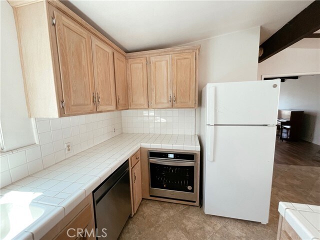 Building Photo - 1542 Steinhart Ave