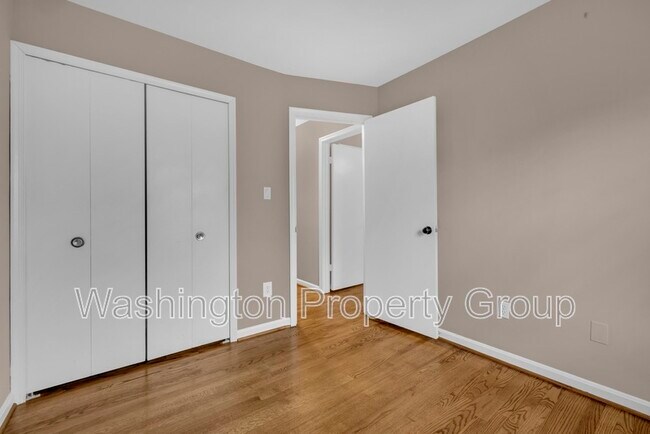 Building Photo - 4702 Declaration Ct