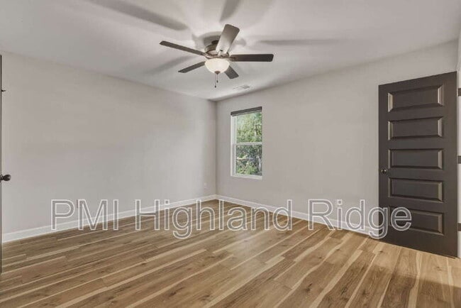Building Photo - 6084 Ivory Ln
