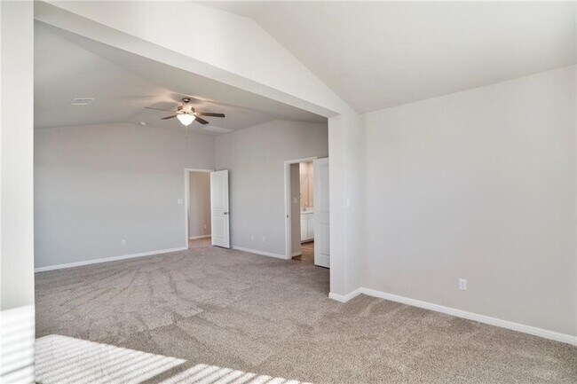 Building Photo - 19004 Elk Horn Dr
