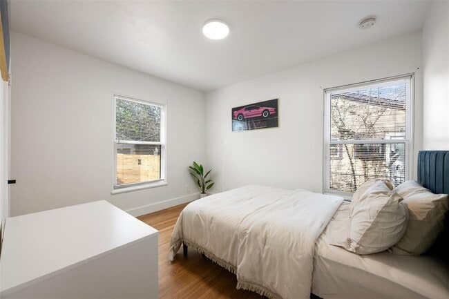 Building Photo - 1403 Palo Duro Rd