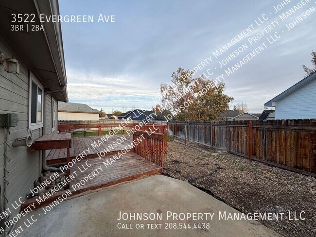 Building Photo - 3522 Evergreen Ave