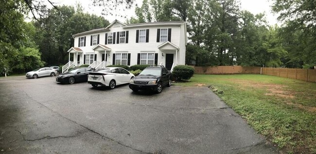 Primary Photo - 509 Avent Ferry Rd