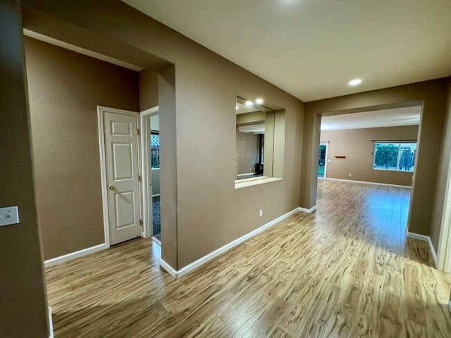 Building Photo - 9577 Fetlock Way