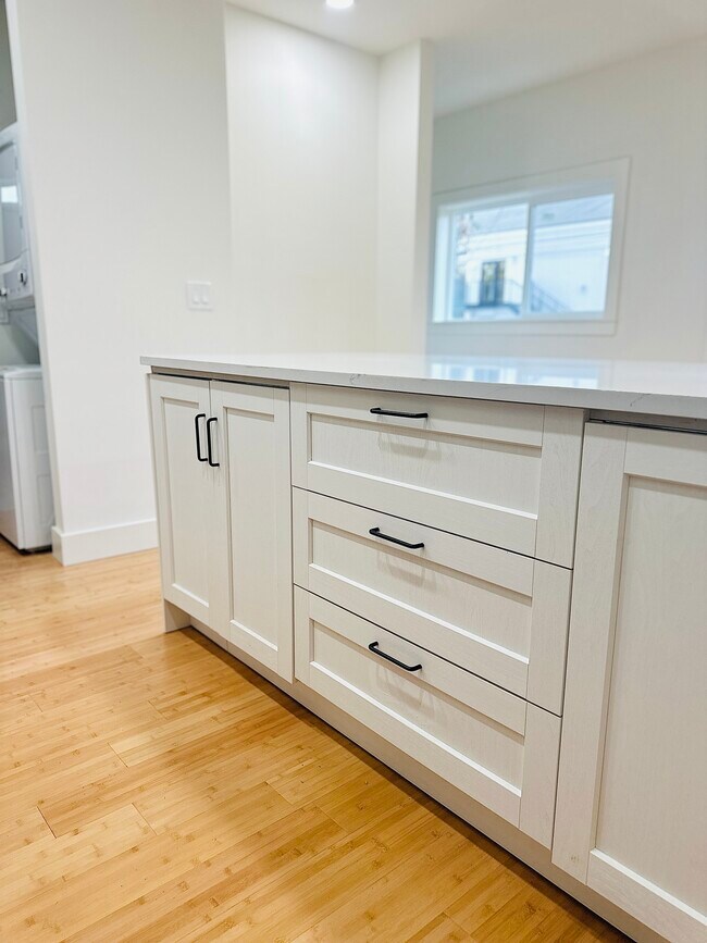 Building Photo - 1401 N 36th St