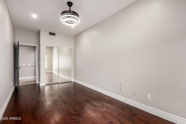 Building Photo - 10591 E Firewheel Dr
