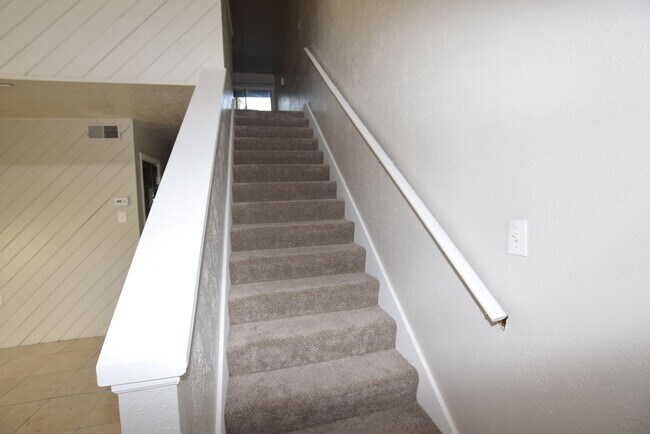 Building Photo - 3916 Crayrich Cir