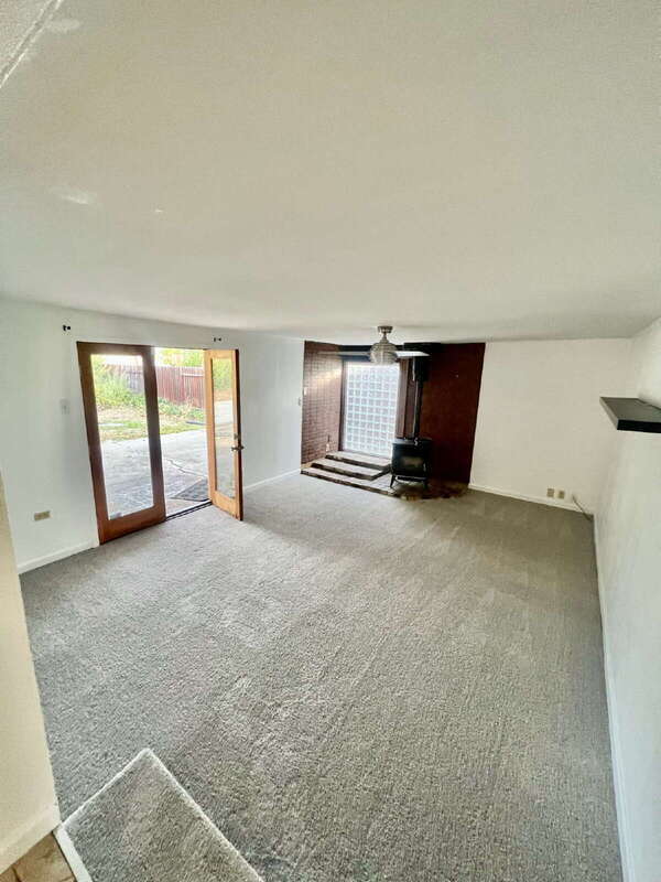 Building Photo - 280 Markham Ave