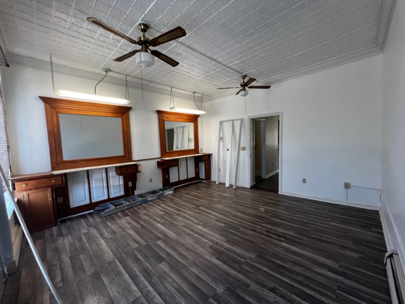 Building Photo - 306 Marble St