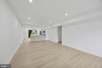 Building Photo - 511 Bradley Ct