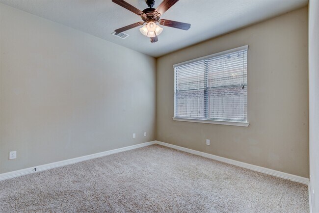 Building Photo - 25151 Alina Ln